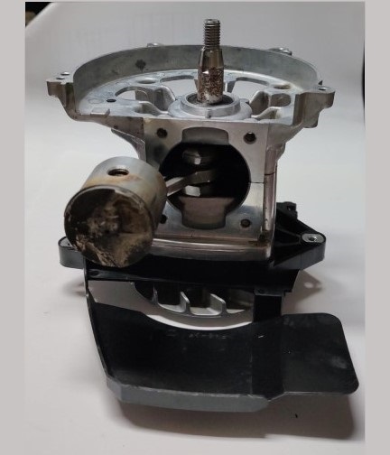 ECHO PB-251 P021008231 CRANKCASE SET (USED)